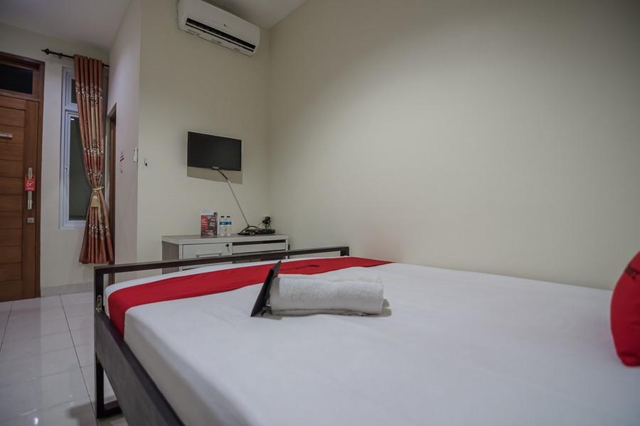 RedDoorz Plus near Semanggi Jakarta Exterior foto