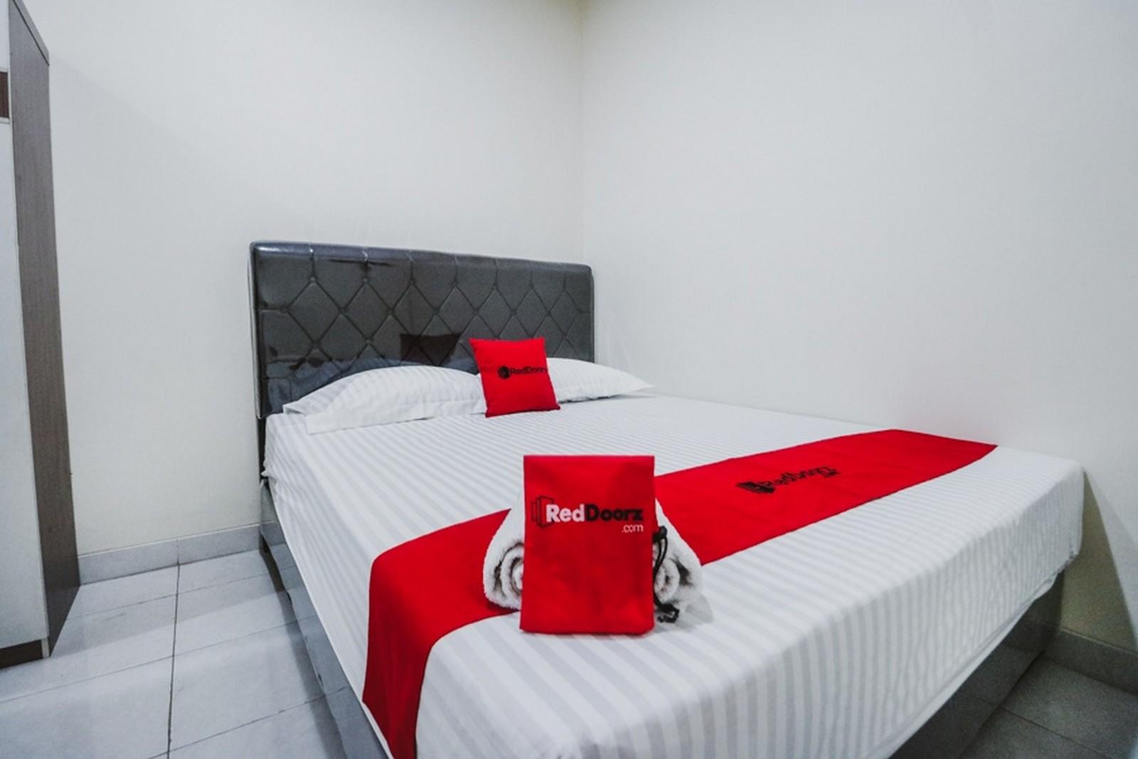 RedDoorz Plus near Semanggi Jakarta Exterior foto