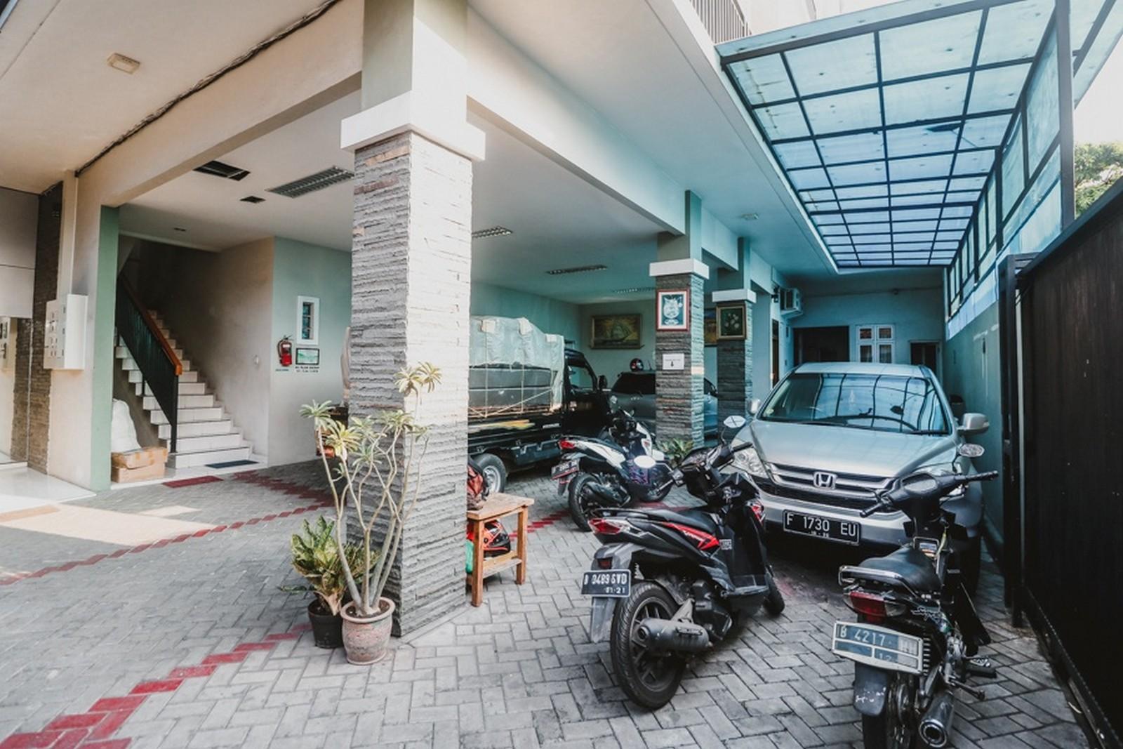 RedDoorz Plus near Semanggi Jakarta Exterior foto