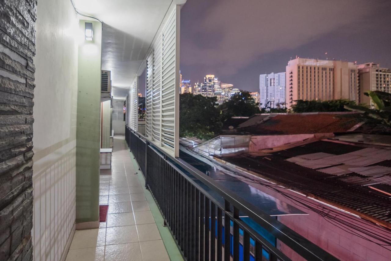 RedDoorz Plus near Semanggi Jakarta Exterior foto