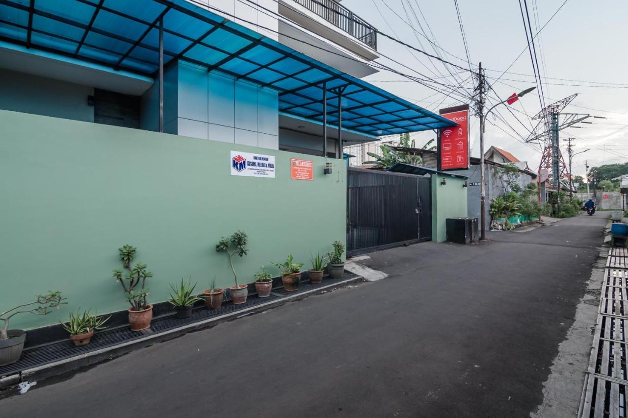 RedDoorz Plus near Semanggi Jakarta Exterior foto
