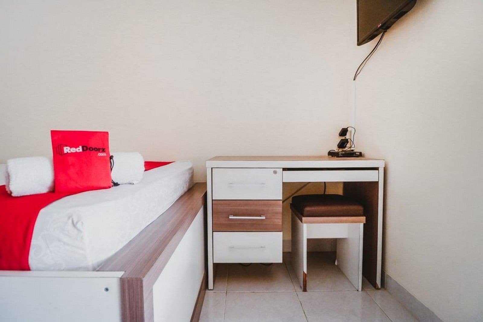 RedDoorz Plus near Semanggi Jakarta Exterior foto